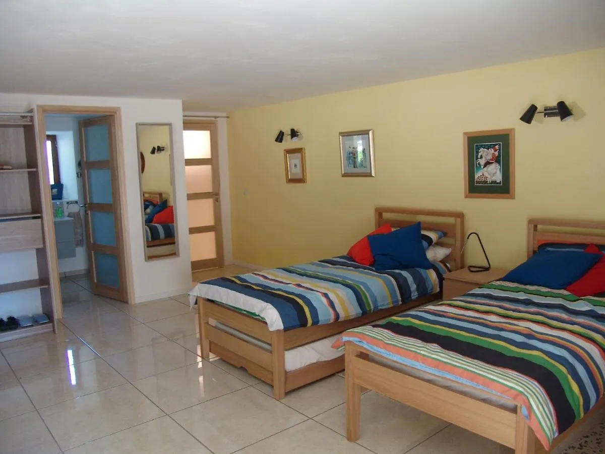 La Grange Bed & Breakfast Cavagnac 0*,